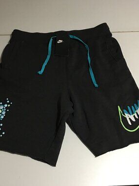 Nike Sportswear NSW Mens SHORTS Size Medium ALUMNI FESTIVAL NWT